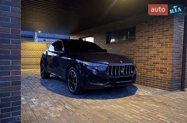 Внедорожник / Кроссовер Maserati Levante 2019 в Днепре