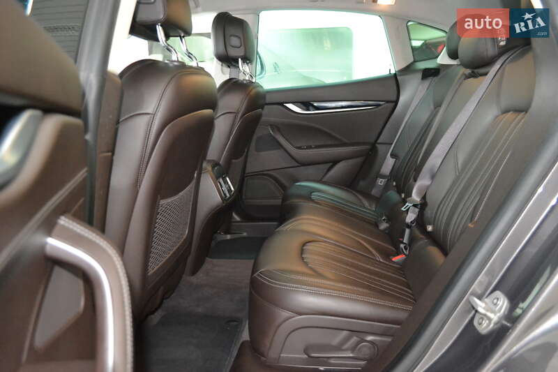 Позашляховик / Кросовер Maserati Levante 2017 в Києві