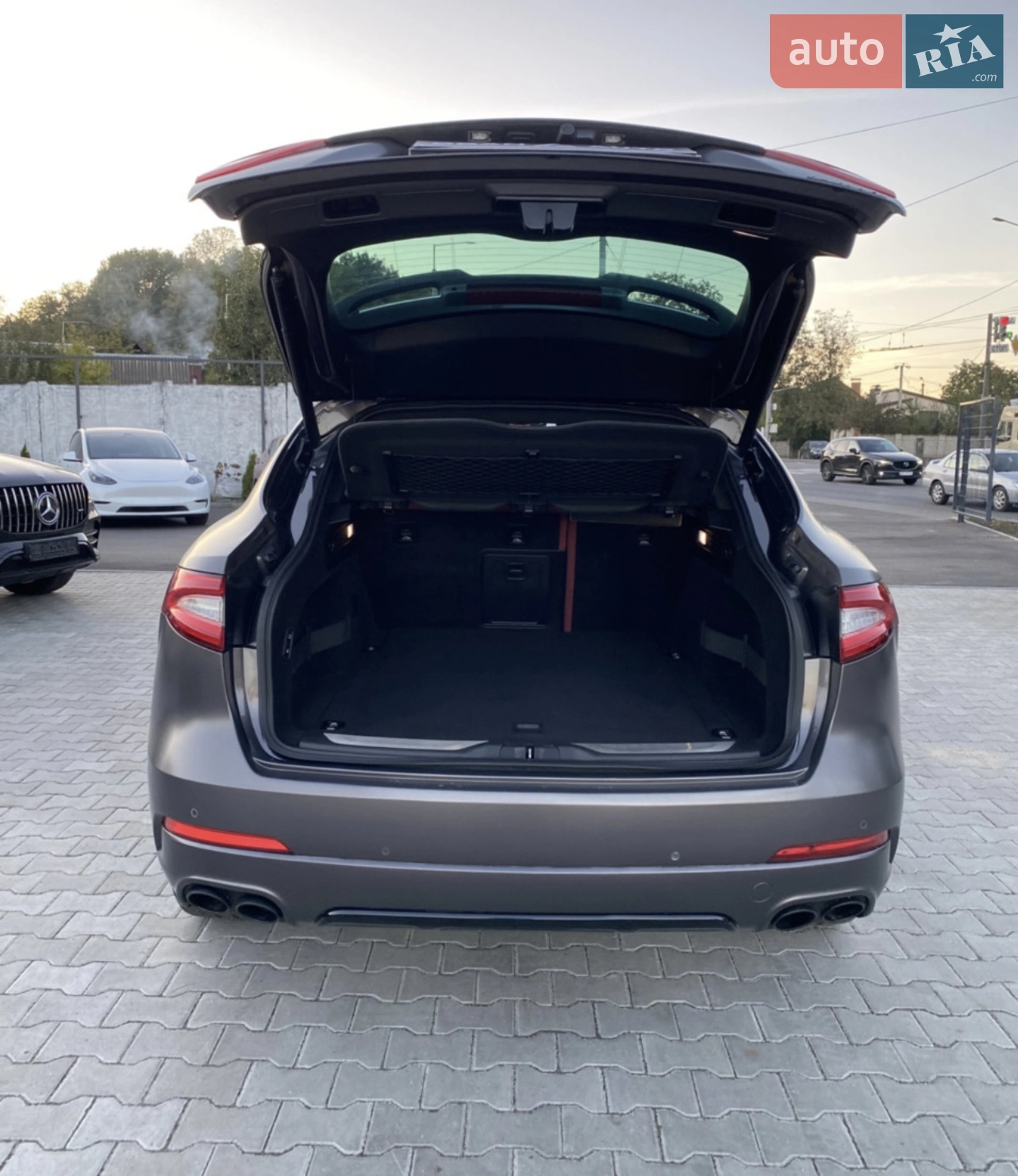2017 Maserati Levante - мініатюра 7