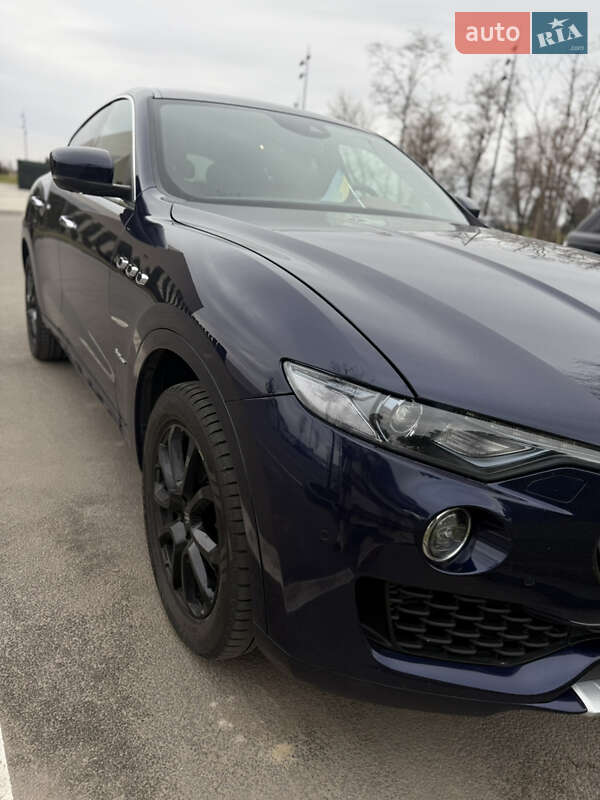 Позашляховик / Кросовер Maserati Levante 2018 в Дніпрі
