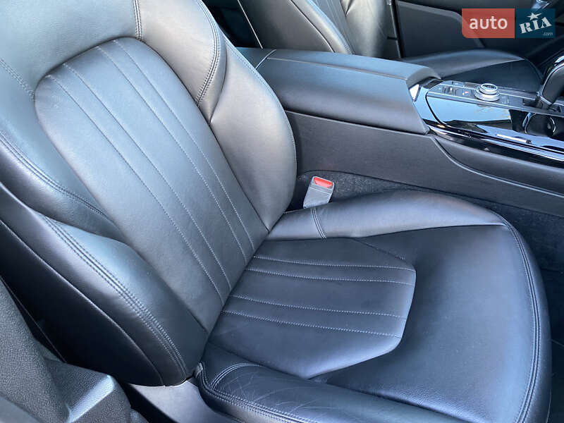 Внедорожник / Кроссовер Maserati Levante 2017 в Киеве