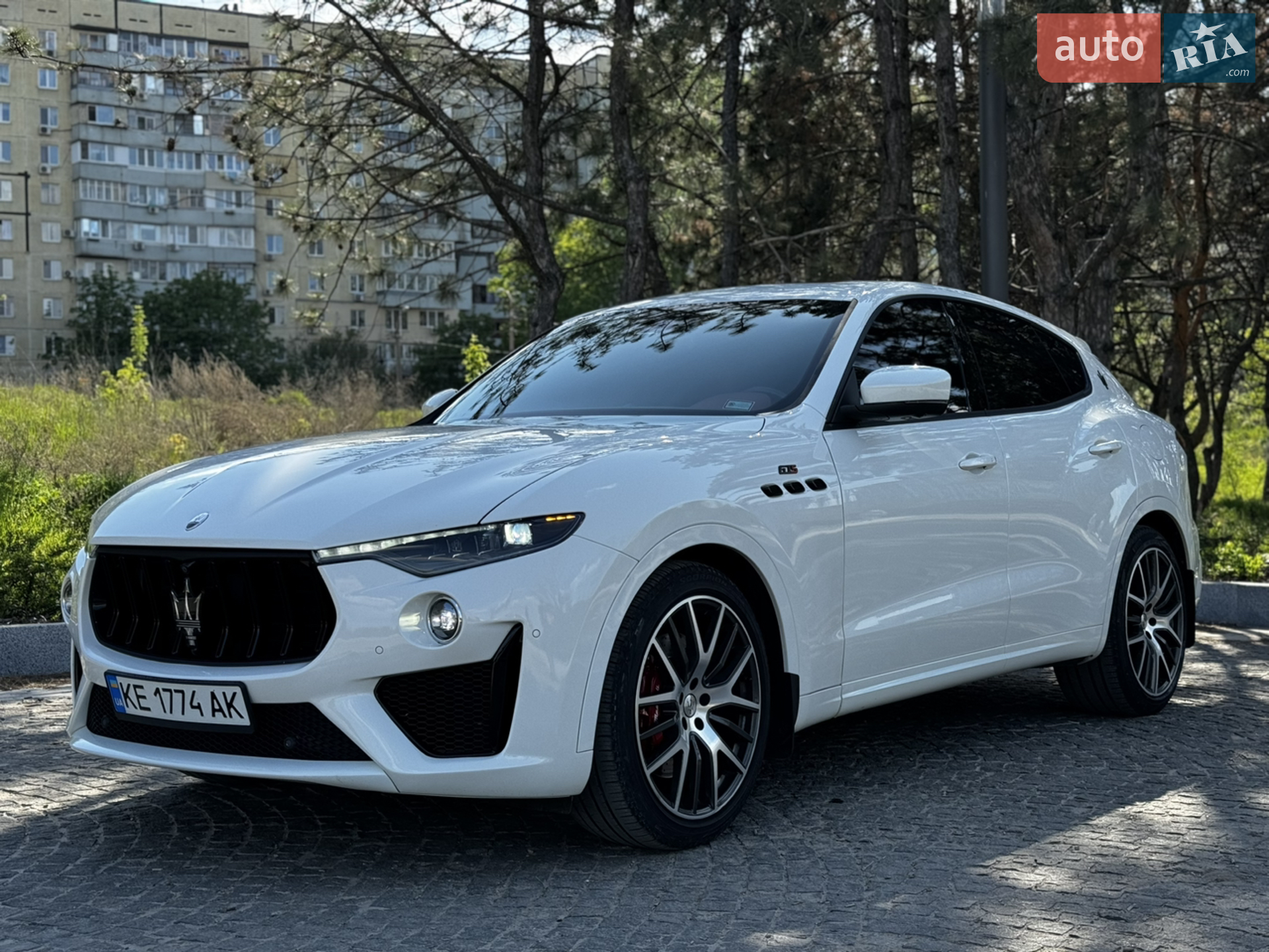 2019 Maserati Levante - мініатюра 2