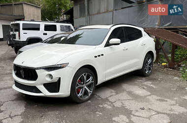 Позашляховик / Кросовер Maserati Levante 2018 в Києві