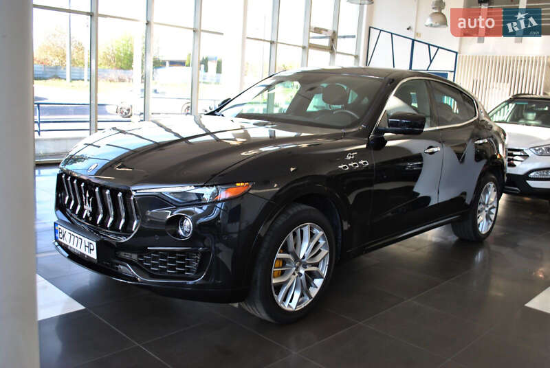 Maserati Levante 2021