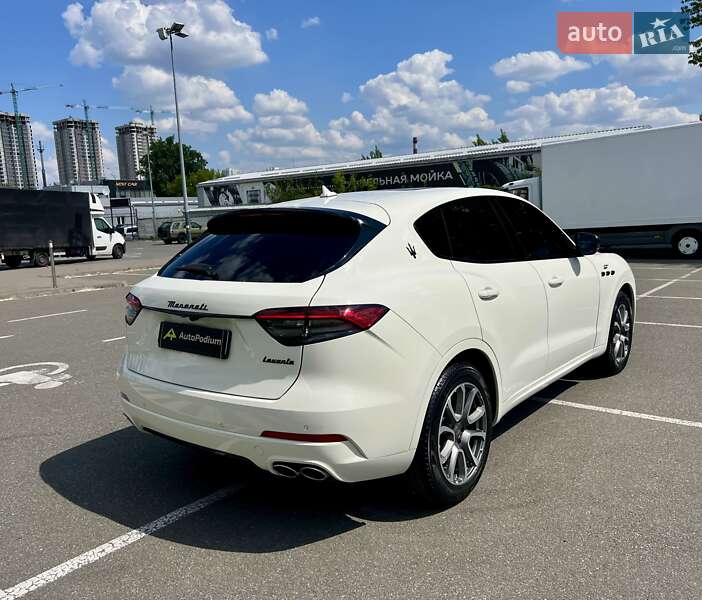 Позашляховик / Кросовер Maserati Levante 2021 в Києві фото 12 Позашляховик / Кросовер Maserati Levante 2021 в Києві