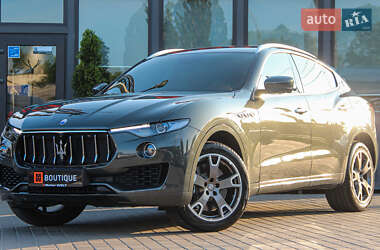 Позашляховик / Кросовер Maserati Levante 2017 в 
