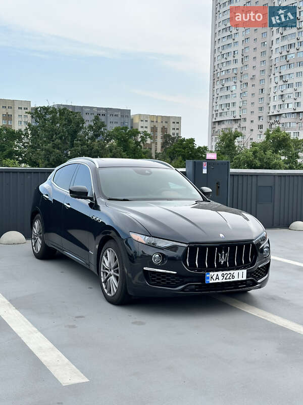 Позашляховик / Кросовер Maserati Levante 2019 в Києві