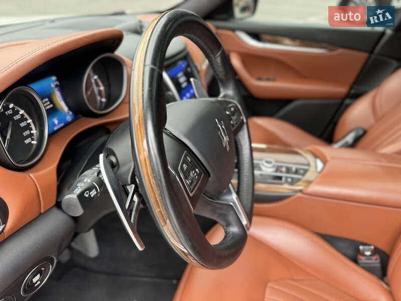 Внедорожник / Кроссовер Maserati Levante 2016 в Киеве фото 17 Внедорожник / Кроссовер Maserati Levante 2016 в Киеве