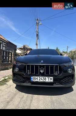 Внедорожник / Кроссовер Maserati Levante 2018 в Белгороде-Днестровском