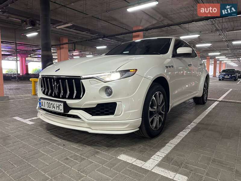 Позашляховик / Кросовер Maserati Levante 2017 в Києві