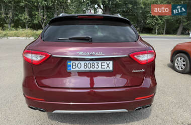 Внедорожник / Кроссовер Maserati Levante 2016 в 