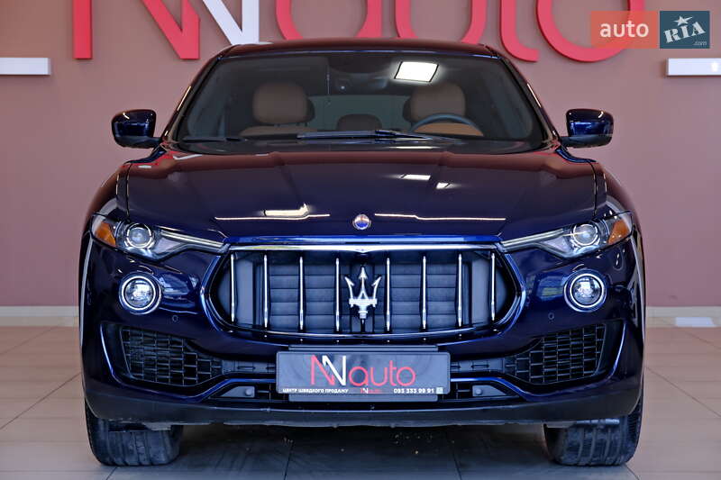 Внедорожник / Кроссовер Maserati Levante 2017 в Одессе
