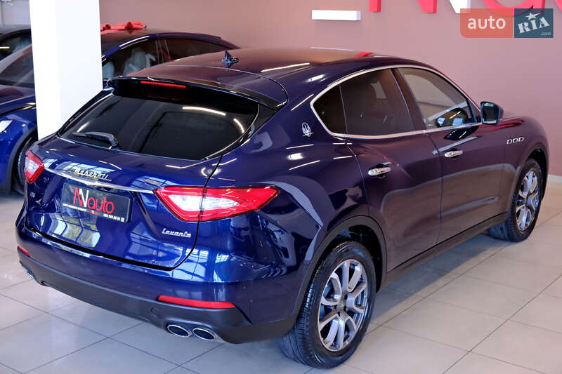Внедорожник / Кроссовер Maserati Levante 2017 в Одессе