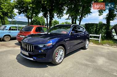 Внедорожник / Кроссовер Maserati Levante 2018 в Киеве