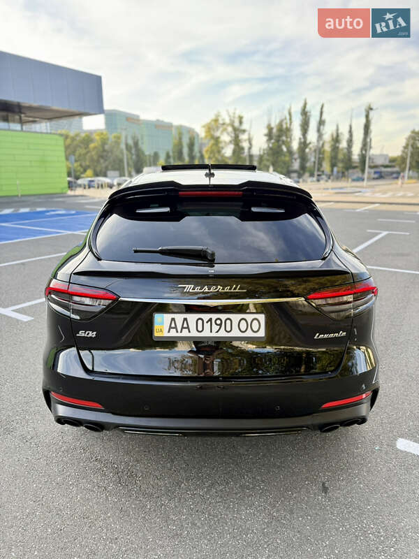 Позашляховик / Кросовер Maserati Levante 2020 в Києві