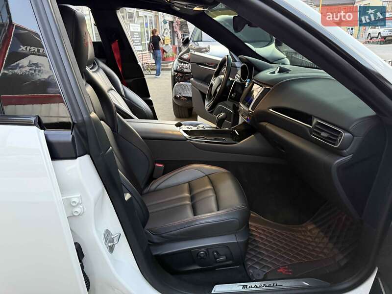 Внедорожник / Кроссовер Maserati Levante 2018 в Львове