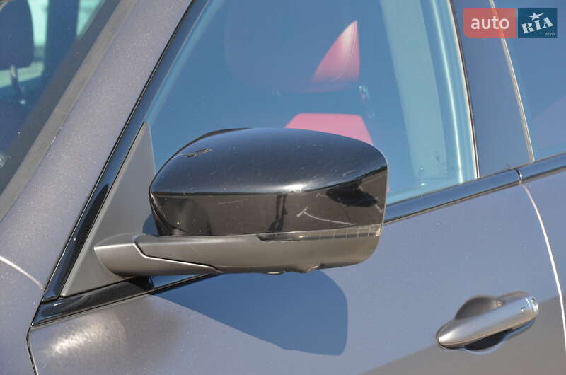 Позашляховик / Кросовер Maserati Levante 2017 в Києві