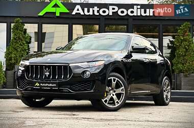 Внедорожник / Кроссовер Maserati Levante 2018 в Киеве