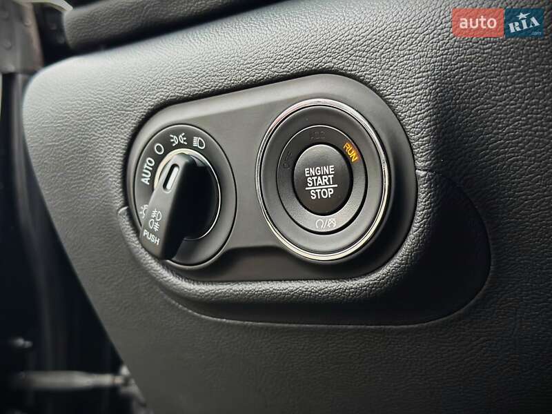 Позашляховик / Кросовер Maserati Levante 2018 в Києві фото 28 Позашляховик / Кросовер Maserati Levante 2018 в Києві