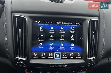 Внедорожник / Кроссовер Maserati Levante 2019 в 