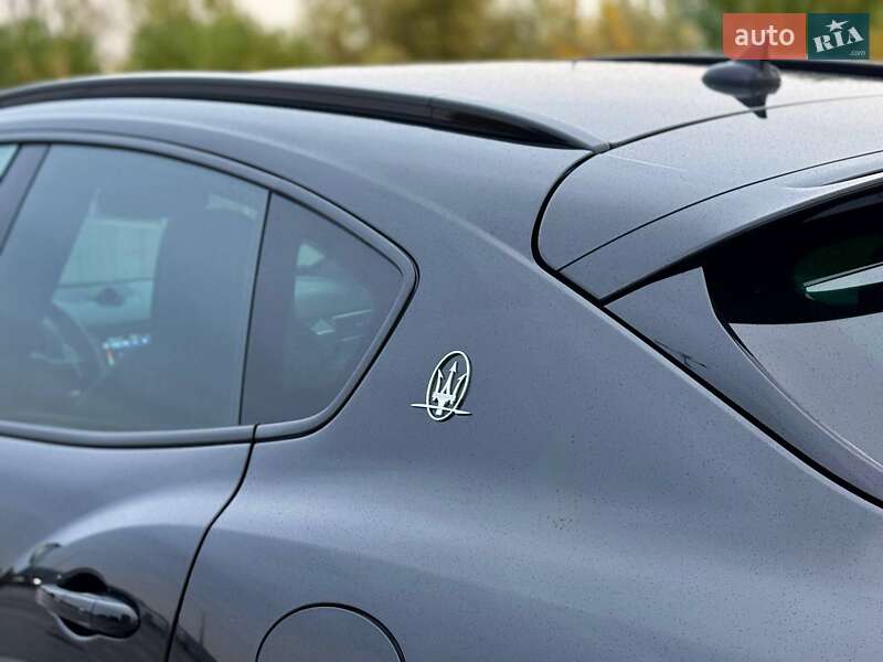 Внедорожник / Кроссовер Maserati Levante 2018 в Киеве фото 12 Внедорожник / Кроссовер Maserati Levante 2018 в Киеве