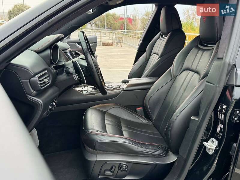 Внедорожник / Кроссовер Maserati Levante 2018 в Киеве фото 25 Внедорожник / Кроссовер Maserati Levante 2018 в Киеве