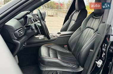 Внедорожник / Кроссовер Maserati Levante 2018 в  фото 25 Внедорожник / Кроссовер Maserati Levante 2018 в