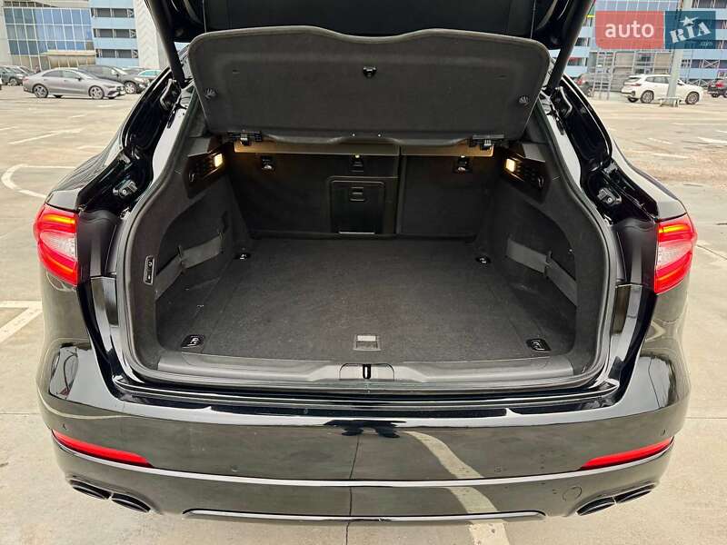 Внедорожник / Кроссовер Maserati Levante 2018 в Киеве фото 22 Внедорожник / Кроссовер Maserati Levante 2018 в Киеве