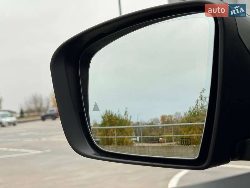 Внедорожник / Кроссовер Maserati Levante 2018 в Киеве фото 56 Внедорожник / Кроссовер Maserati Levante 2018 в Киеве