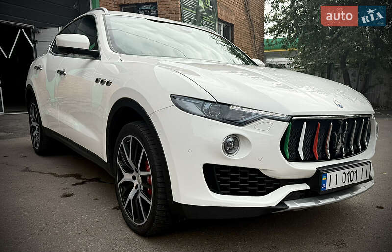 Позашляховик / Кросовер Maserati Levante 2018 в Києві фото 5 Позашляховик / Кросовер Maserati Levante 2018 в Києві