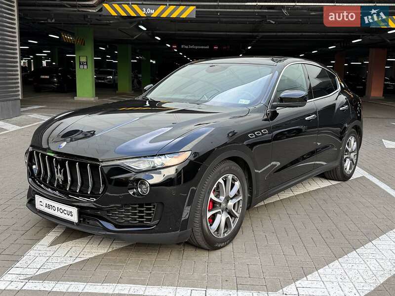Внедорожник / Кроссовер Maserati Levante 2017 в Киеве