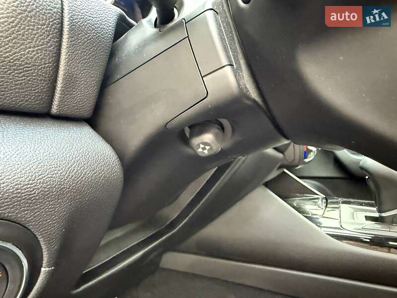 Внедорожник / Кроссовер Maserati Levante 2017 в Киеве