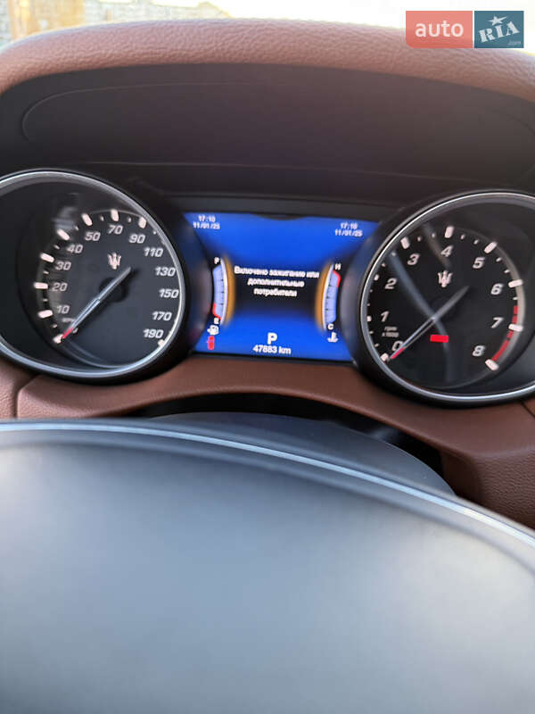 Внедорожник / Кроссовер Maserati Levante 2018 в Киеве