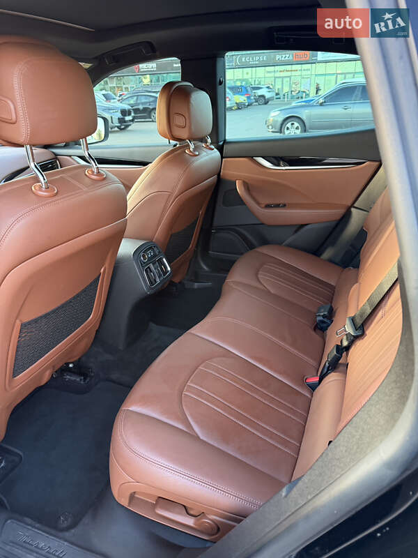 Внедорожник / Кроссовер Maserati Levante 2018 в Киеве