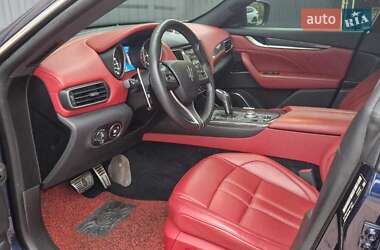 Внедорожник / Кроссовер Maserati Levante 2018 в Киеве