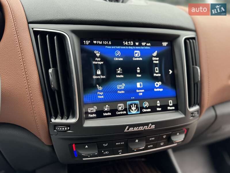 Позашляховик / Кросовер Maserati Levante 2017 в Києві