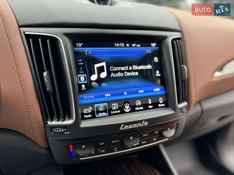 Позашляховик / Кросовер Maserati Levante 2017 в Києві