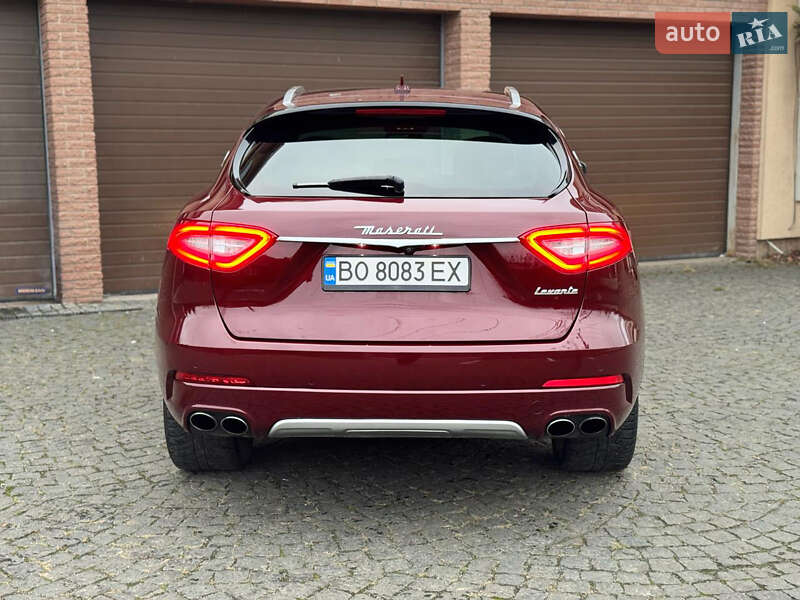 Внедорожник / Кроссовер Maserati Levante 2016 в Киеве фото 6 Внедорожник / Кроссовер Maserati Levante 2016 в Киеве