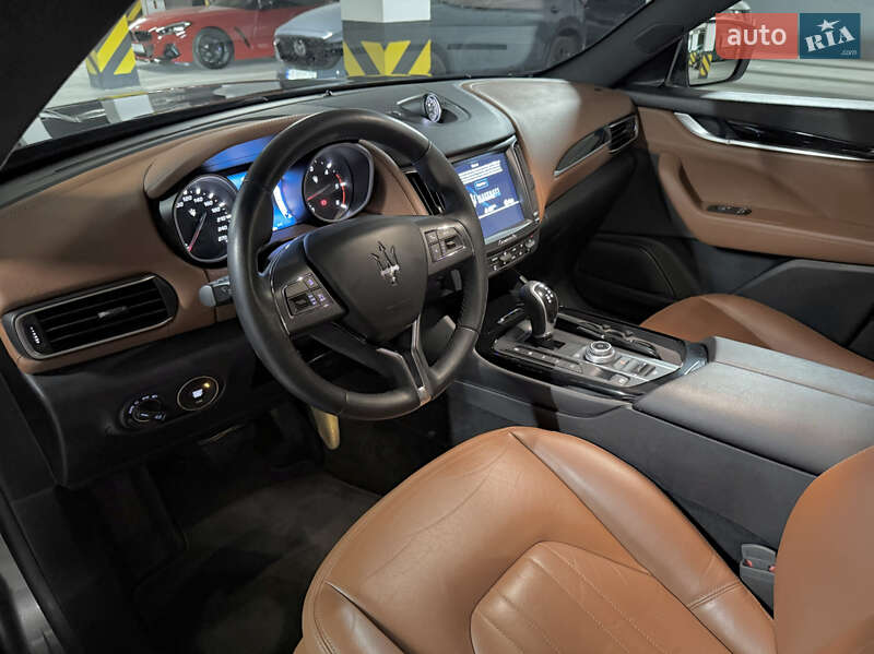 Внедорожник / Кроссовер Maserati Levante 2016 в Днепре
