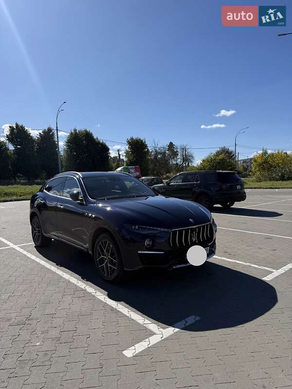 Внедорожник / Кроссовер Maserati Levante 2020 в Львове