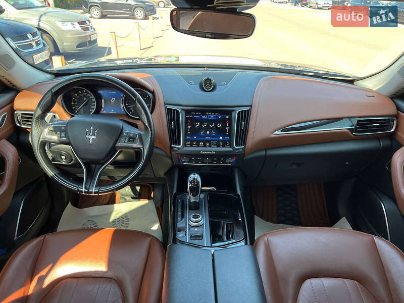 Внедорожник / Кроссовер Maserati Levante 2019 в Житомире