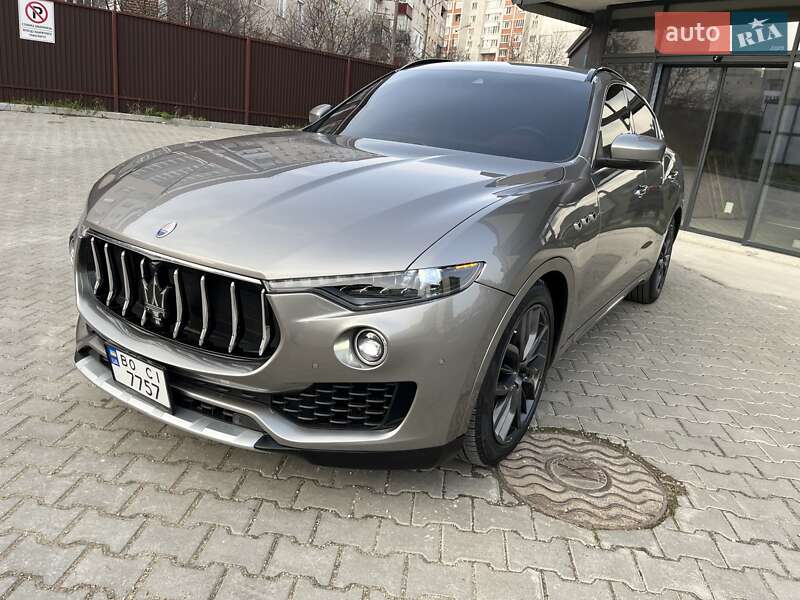 Внедорожник / Кроссовер Maserati Levante 2019 в Тернополе