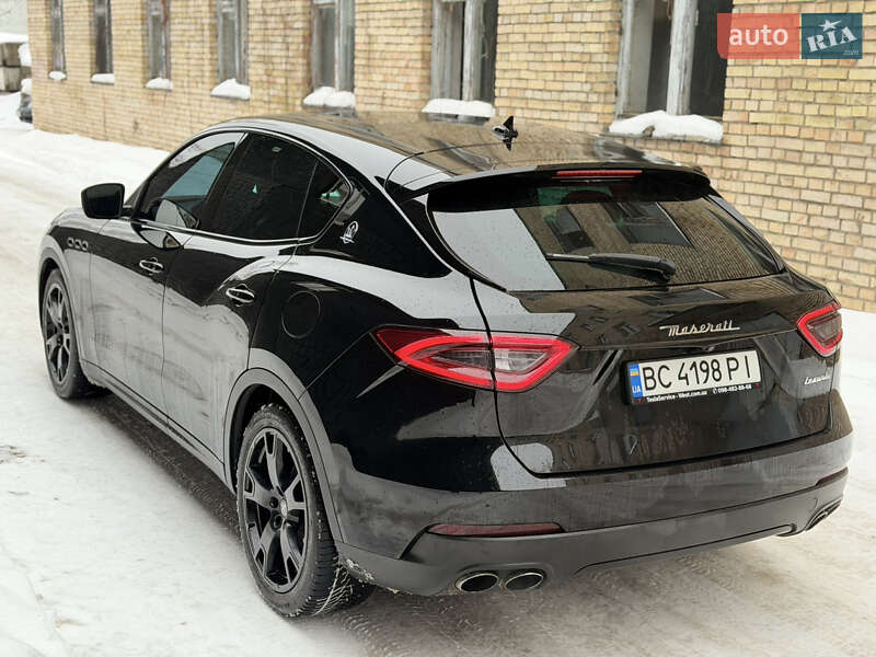 Внедорожник / Кроссовер Maserati Levante 2016 в Киеве фото 8 Внедорожник / Кроссовер Maserati Levante 2016 в Киеве