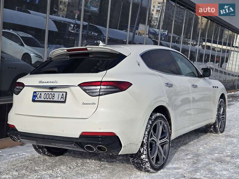 Внедорожник / Кроссовер Maserati Levante 2021 в Киеве фото 4 Внедорожник / Кроссовер Maserati Levante 2021 в Киеве