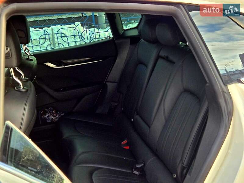 Внедорожник / Кроссовер Maserati Levante 2021 в Киеве фото 20 Внедорожник / Кроссовер Maserati Levante 2021 в Киеве