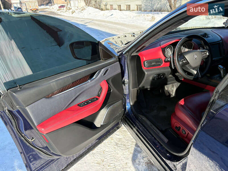 Внедорожник / Кроссовер Maserati Levante 2018 в Тернополе фото 16 Внедорожник / Кроссовер Maserati Levante 2018 в Тернополе