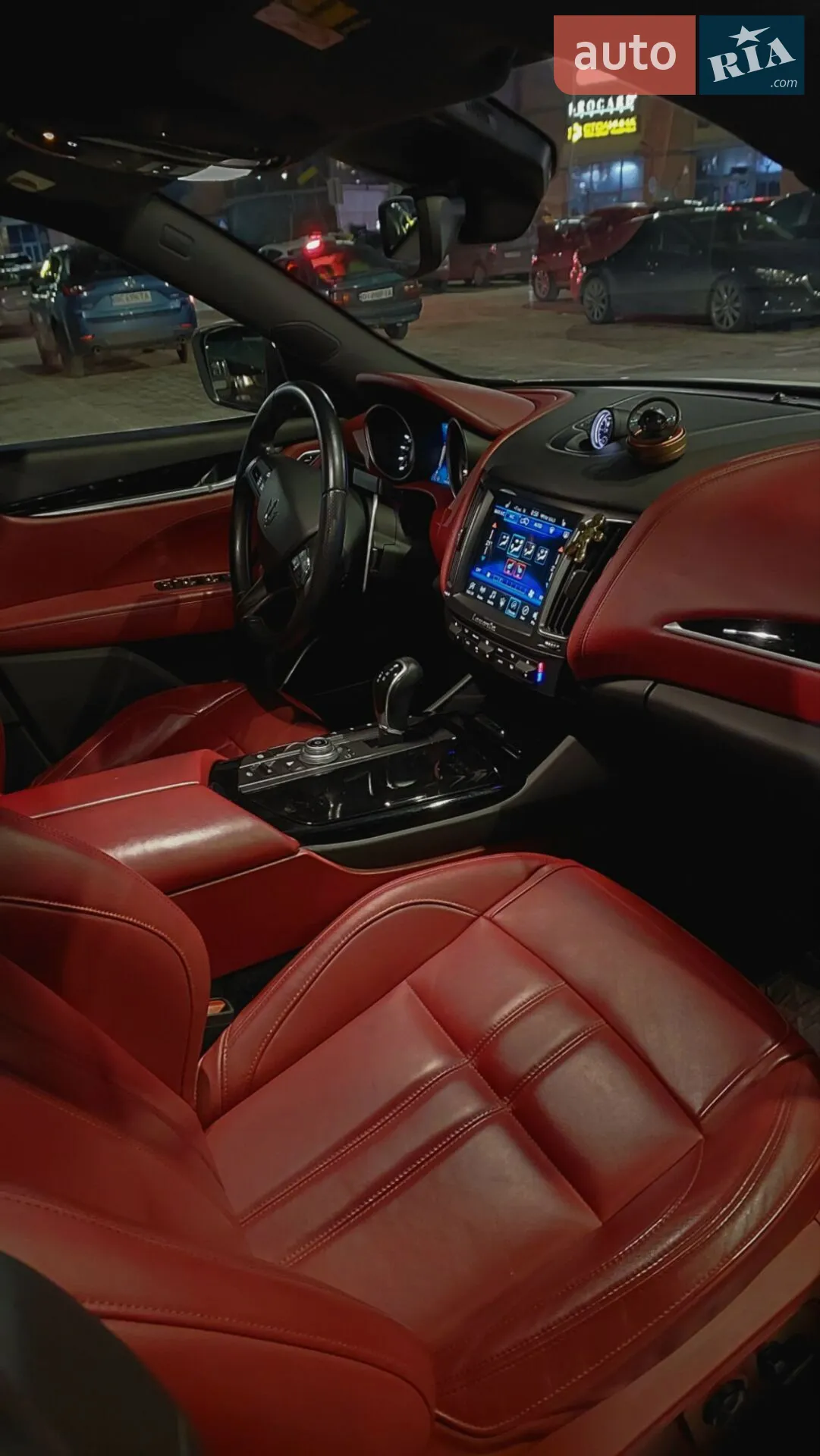 2018 Maserati Levante - мініатюра 15