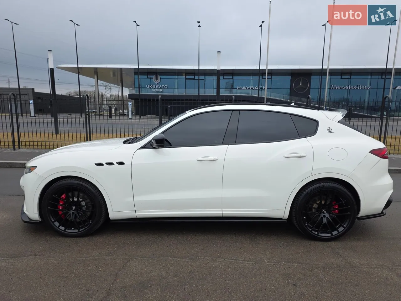 2017 Maserati Levante - мініатюра 28