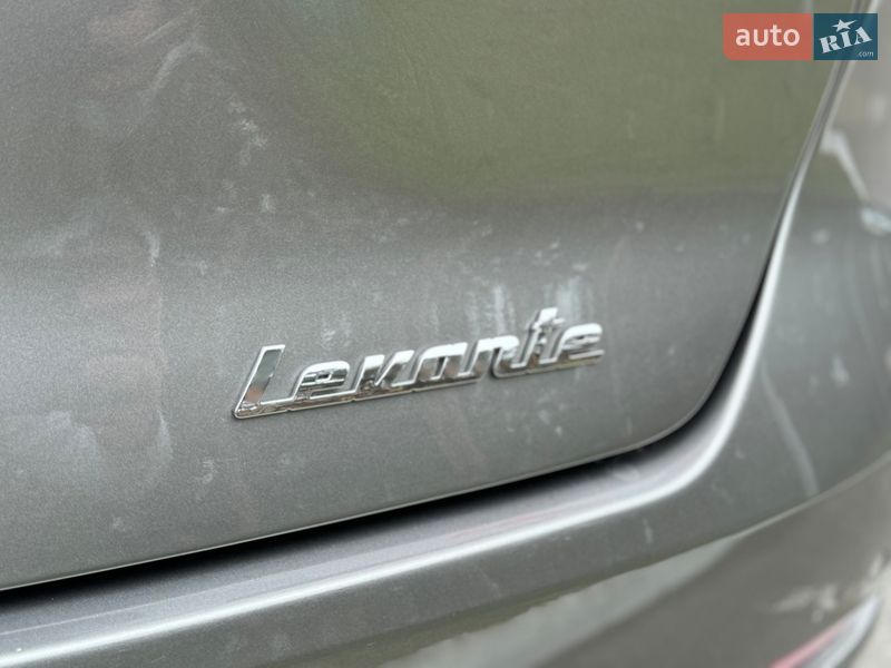 Позашляховик / Кросовер Maserati Levante 2017 в Києві