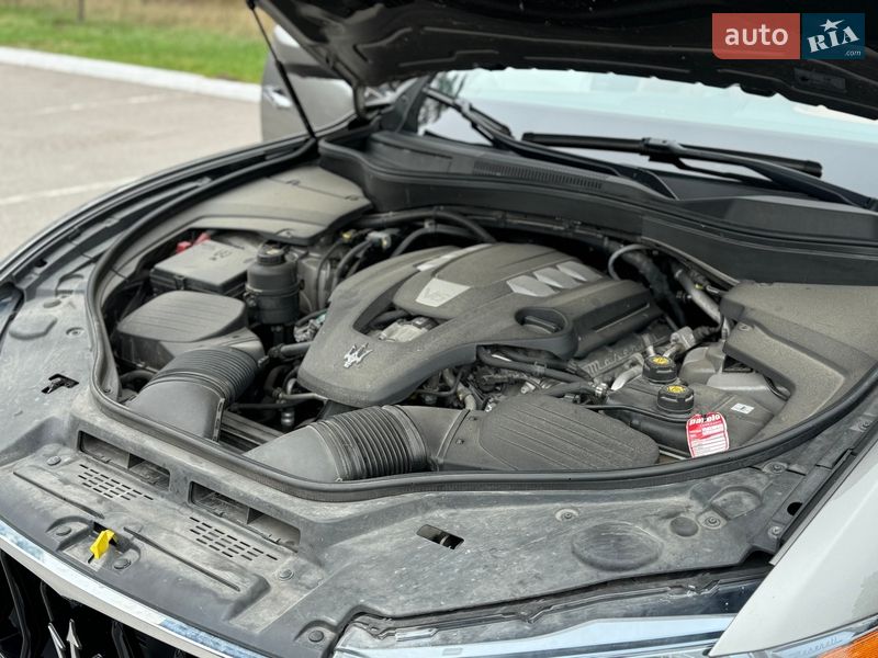 Позашляховик / Кросовер Maserati Levante 2017 в Києві